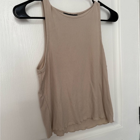 Beige Sleeveless Ribbed Top - Picture 3 of 4